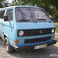 Михаил Константинов