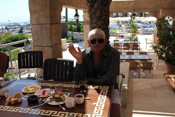 Сергей Толстихин