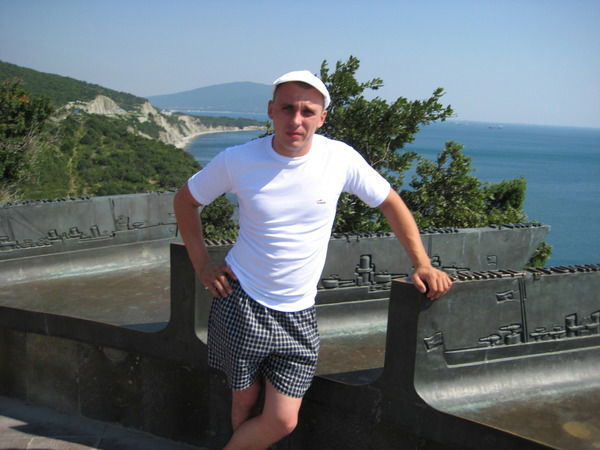 Александр Заостровных