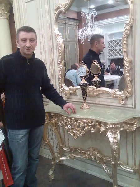 Юра Суравцов