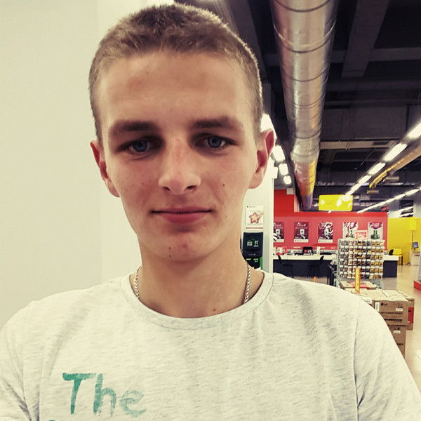 Назар Оксенюк