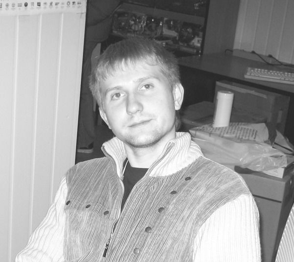 Александр Харитонов