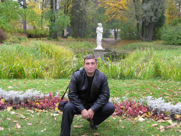 Борис Перов