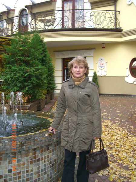 Нина Беккер