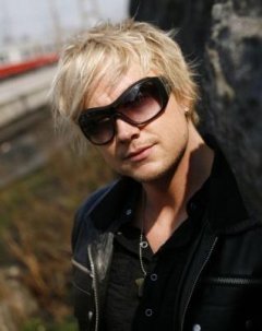 Виктор Бушков