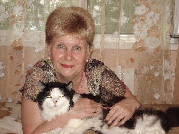 Надежда Школьная