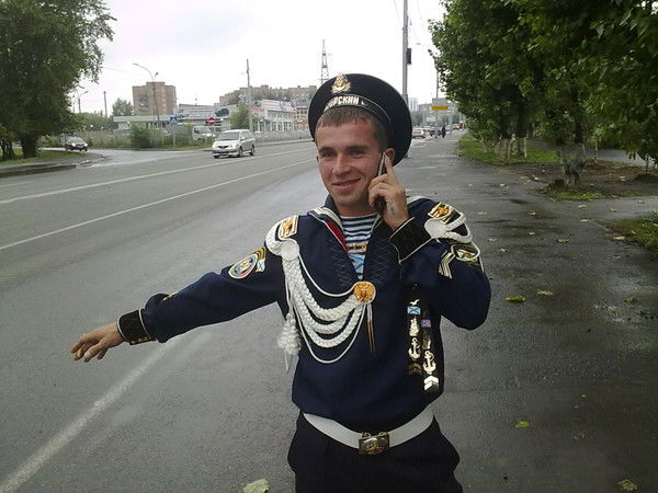 Максим Ларионов