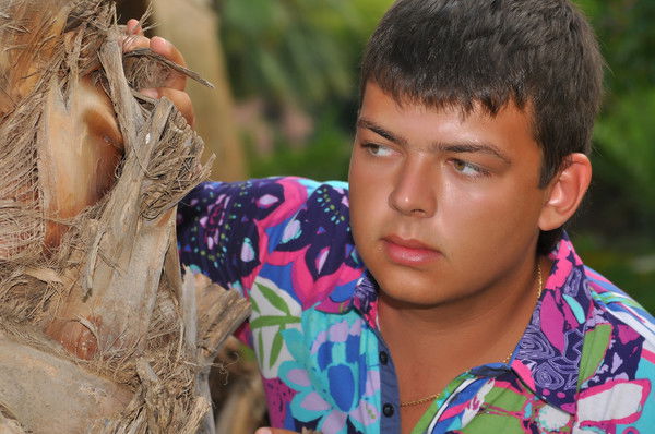 Денис Майоров