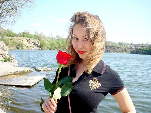 Лена Корнилова