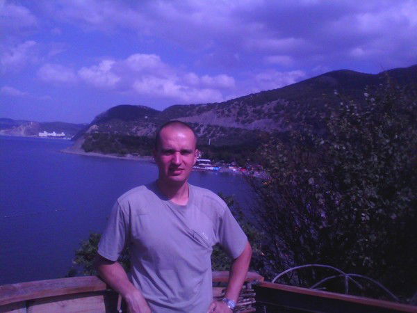 Андрей Лобанов