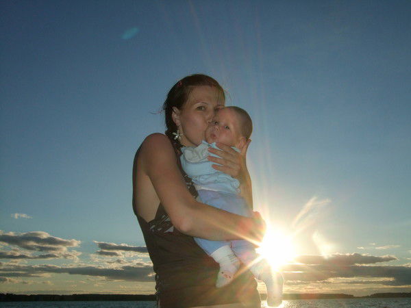 Ксения Стешиц