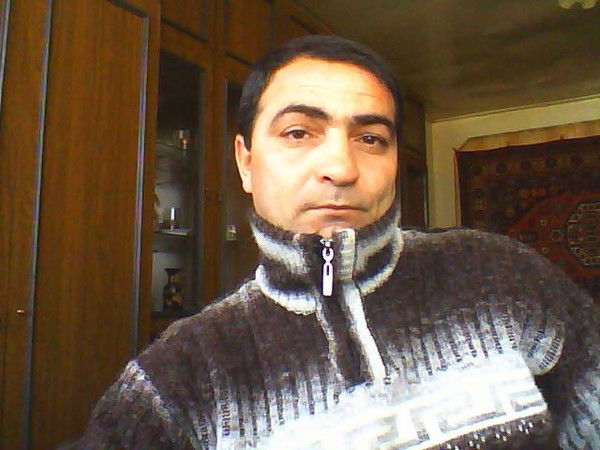 Роман Роман