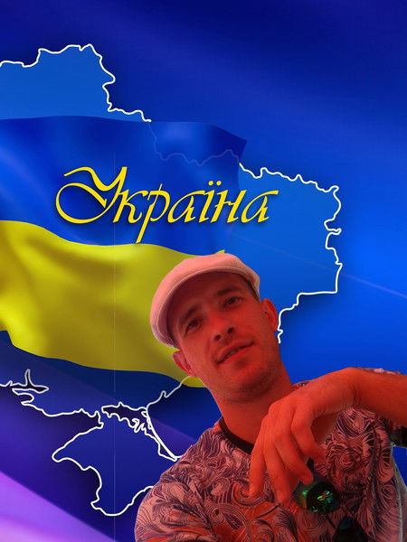 Денис Белов