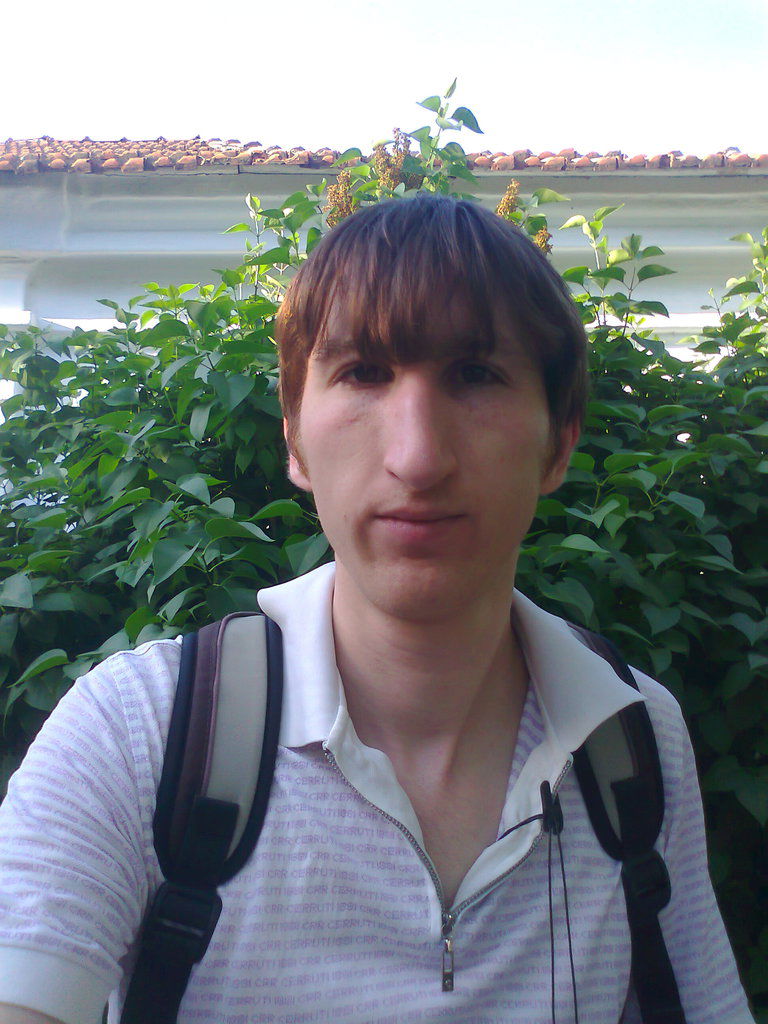 Леня Макаров