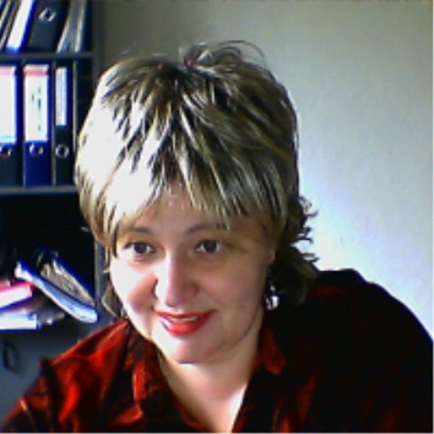 Лолита Братухина