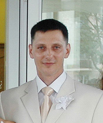 Олег Анфилогов