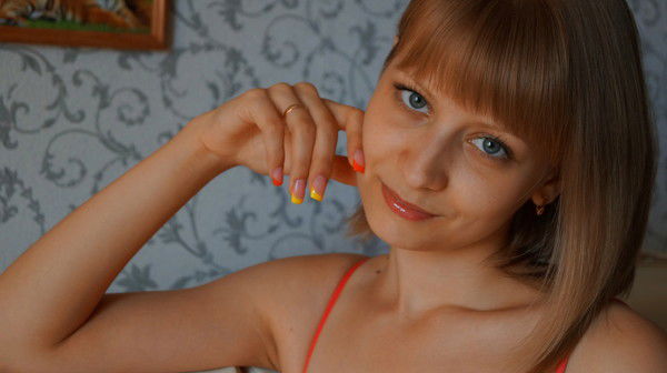 Олечка Шарова