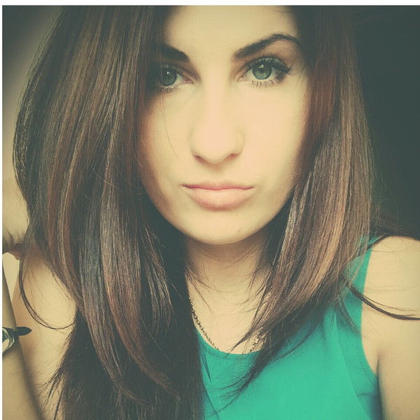 Анна Меретикова