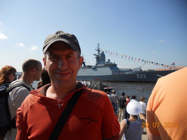 Юрий Фролов