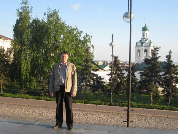 Виталий Голенков