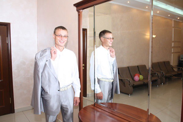 Дмитрий Колчин