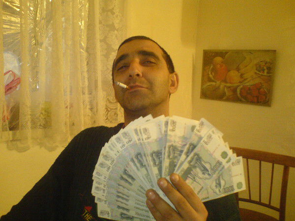 Артур Акопян