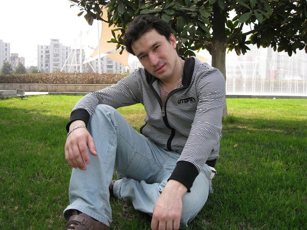 Алишер Низамов