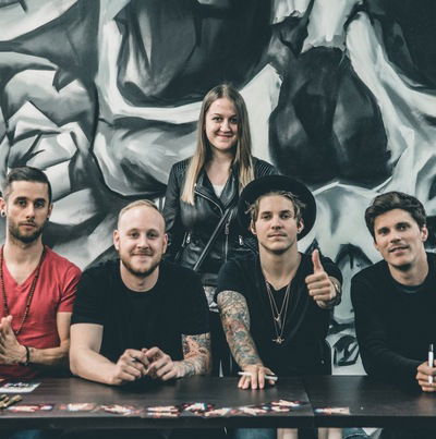 Лиза Иванова