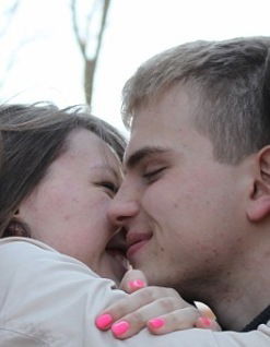 Аня Комиссарова