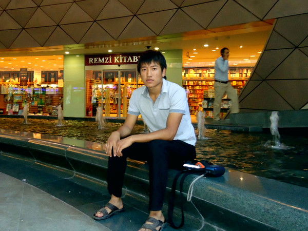 < Dima > < Jarbekov >