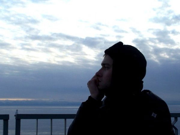 Павел Ларионов