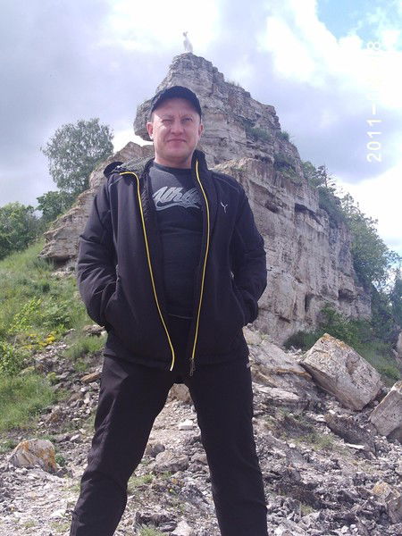 Артём Фролов