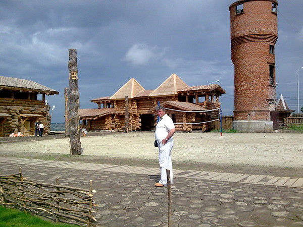 Емил Мадански