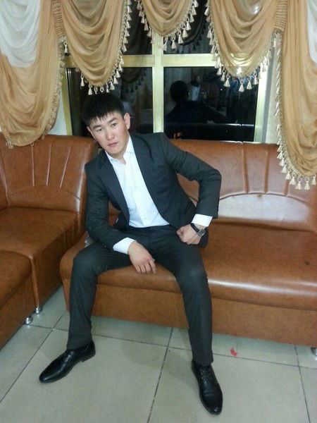 Алинур Алдияров