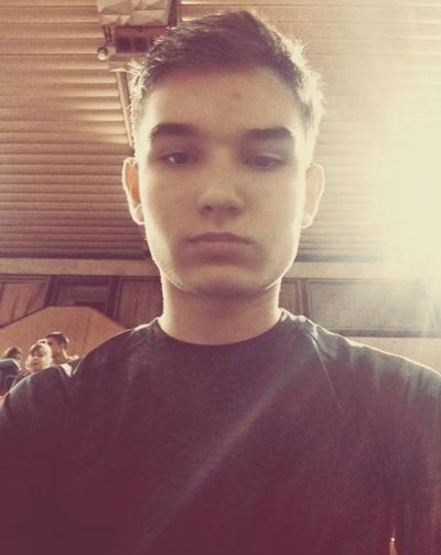 Денис Казарин