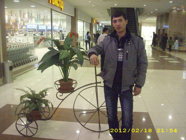 Улугбек Сулаймонов