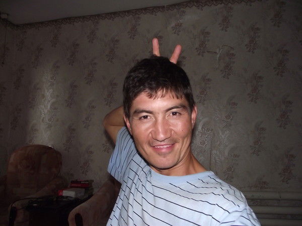 Усман Шомуратов