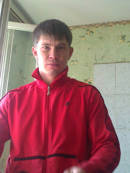 Александр Хвалёв