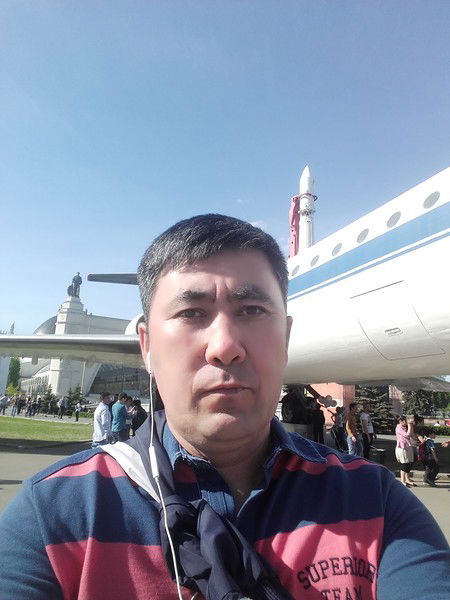 Нодирбек Мамажонов