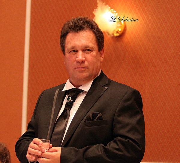 Олег Сулейманов