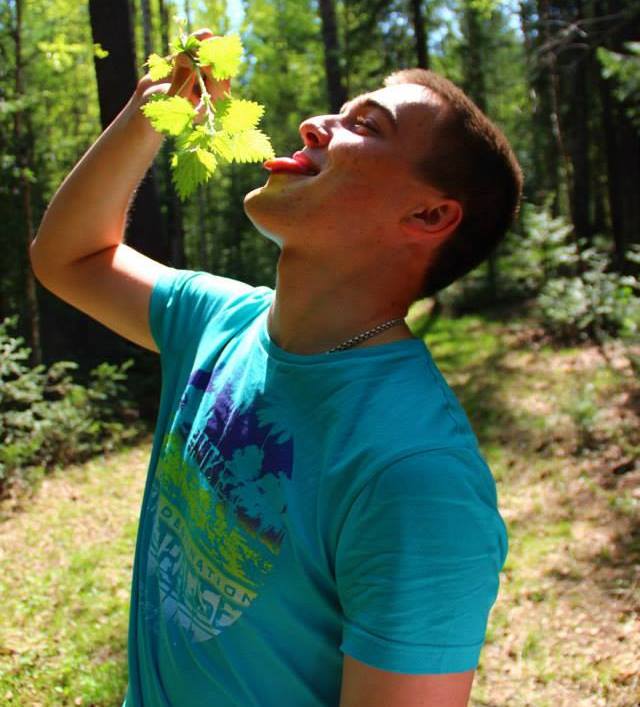 Миша Достовалов