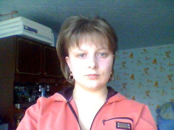 Лена Апарина