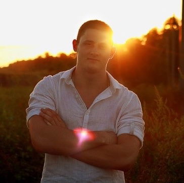 Александр Сухомлинов