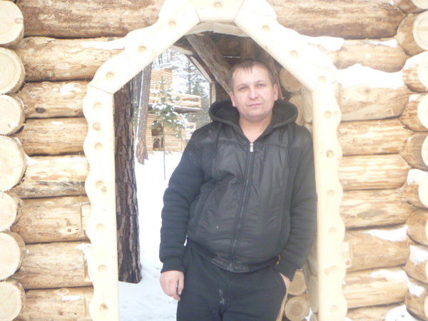 Дмитрий Околелов