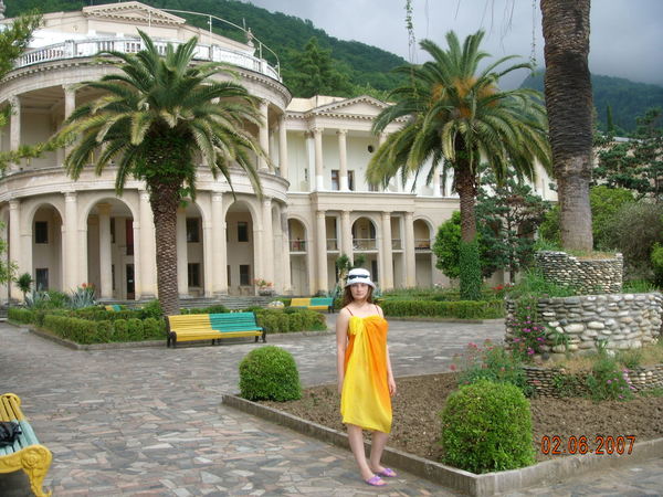 Hадежда Старцева