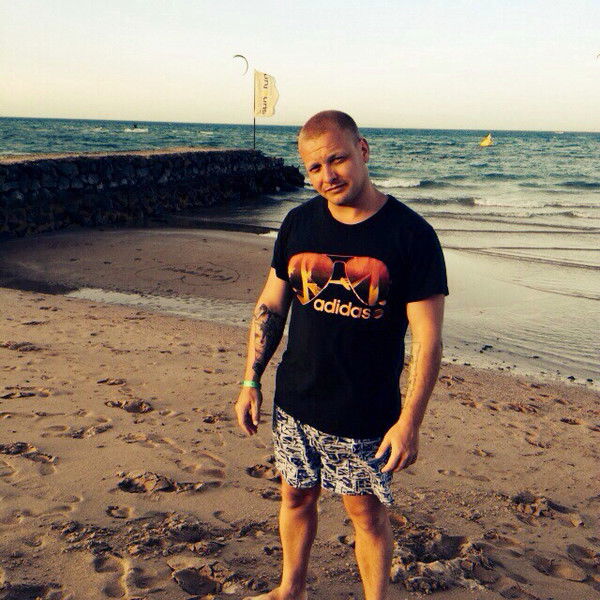 Денис Брехт