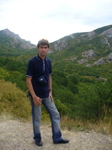 Максим Стародумов