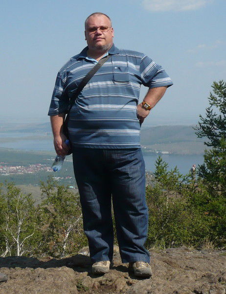 Игорь Гайдов