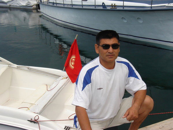 Алмаз Байнекеев