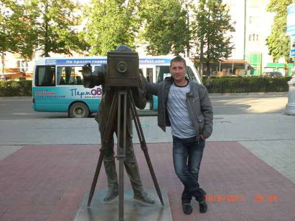 Сергей Чаров